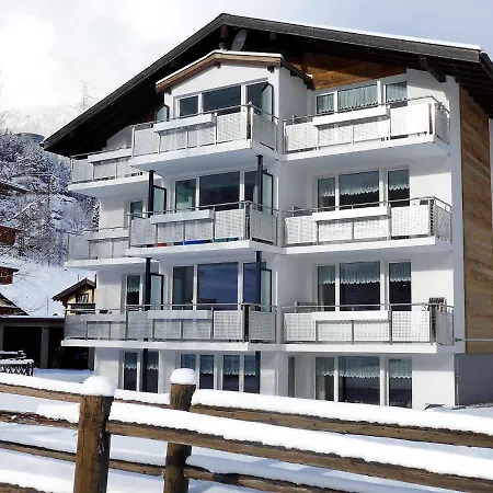 Amici-3 By Interhome *