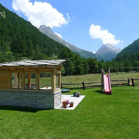 Amici-3 By Interhome *